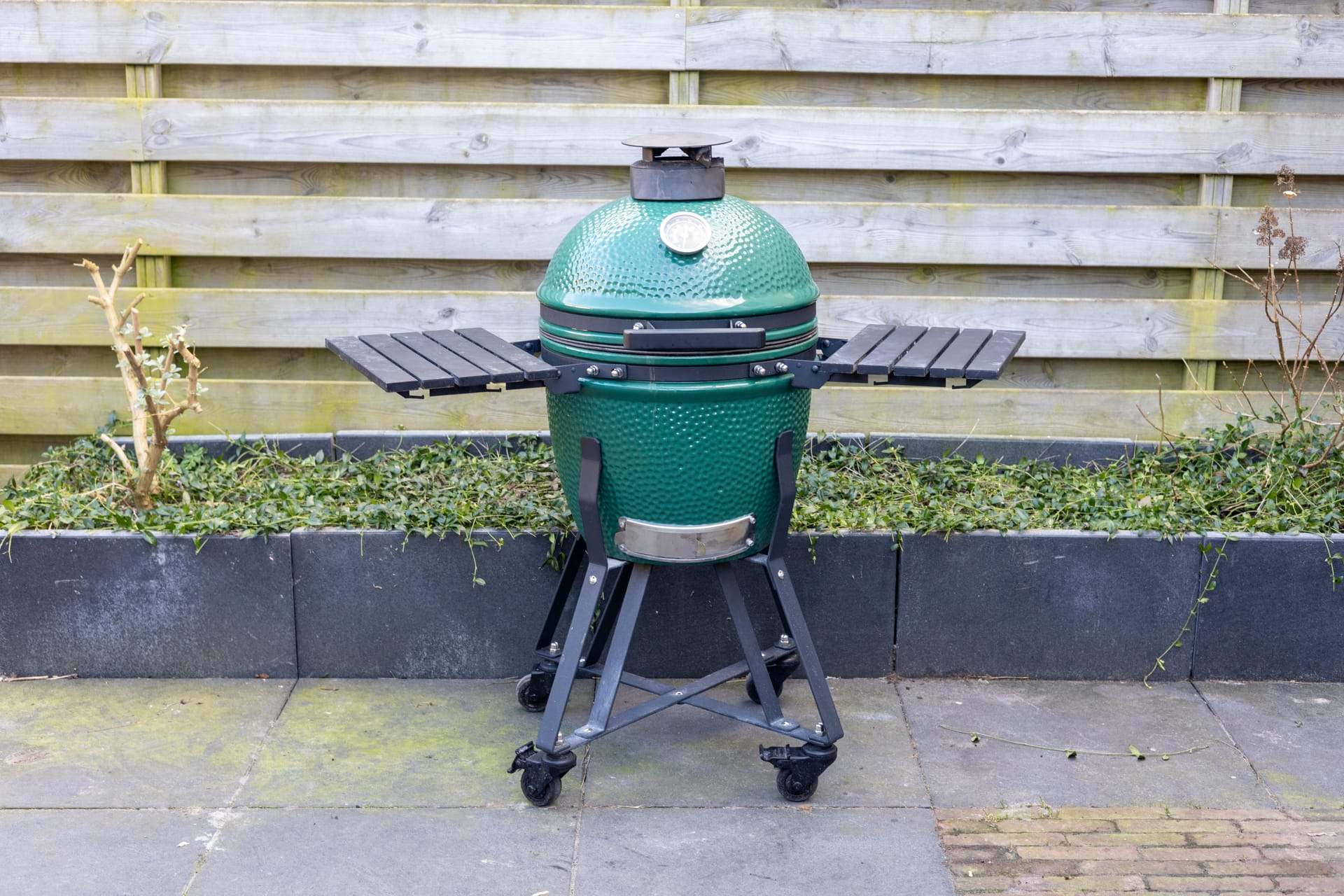 Kamado Medium huren